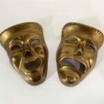 que tipos de mascaras se usaban en el teatro antiguo