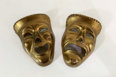 que tipos de mascaras se usaban en el teatro antiguo