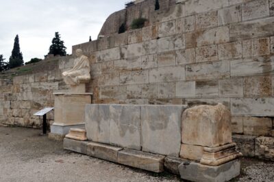 quienes fueron los dramaturgos mas importantes en grecia