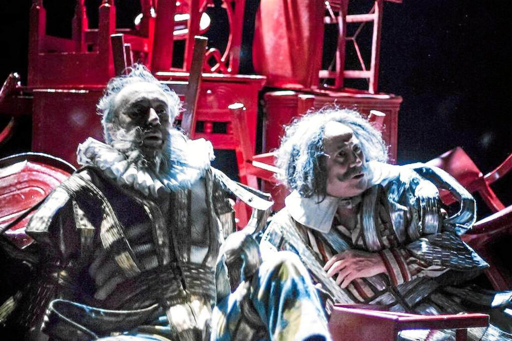 recursos literarios comunes en el teatro contemporaneo
