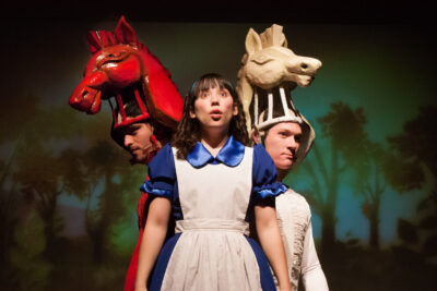 relevancia de alicia en el pais de las maravillas en el teatro