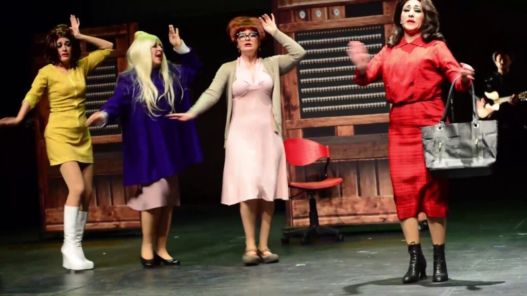 Sátira en el teatro: humor, crítica y reflexión social 7 satira en el teatro humor critica y reflexion social