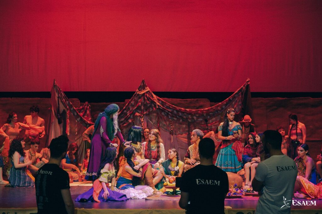Selección de Obras en Festivales de Teatro: Proceso y Criterios 8 seleccion de obras en festivales de teatro proceso y criterios