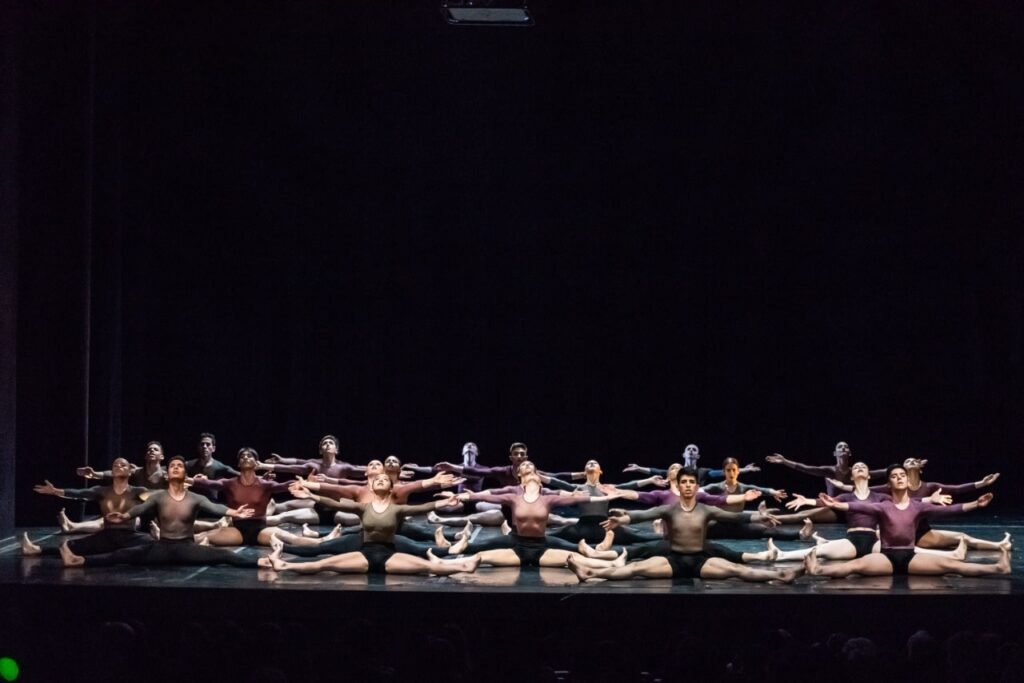 uso del espacio escenico en el teatro contemporaneo guia practica